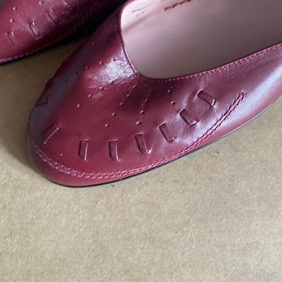 Vintage Guess By Marciano Burgundy Shoes Heels Size 7.5M - Picture 4 of 7